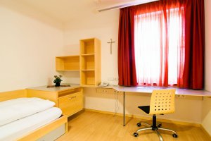 Ihr Zimmer in Bozen steht für Sie bereit 1